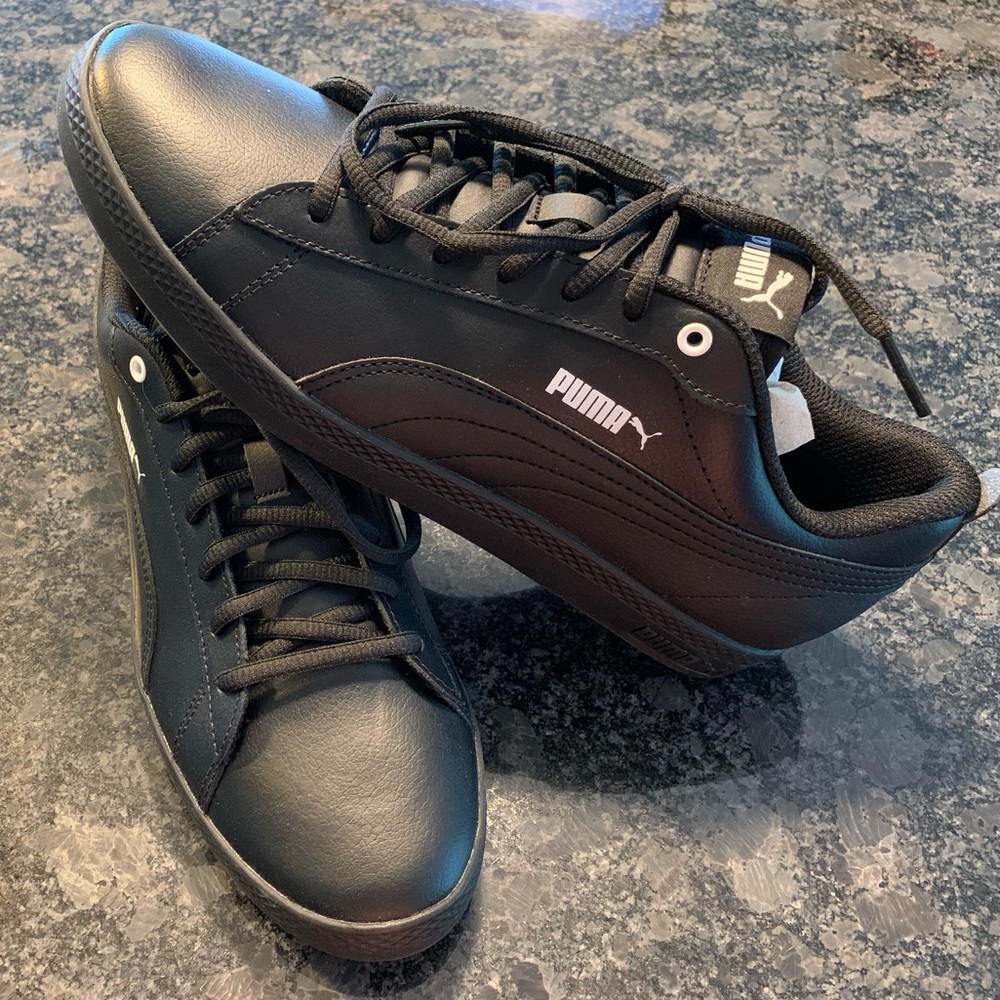 Smash v2 Leather Women's Sneakers